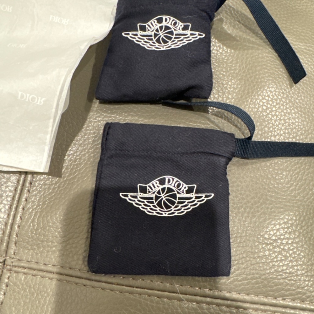 Dior Jordan 1’s - Picture 14 of 15
